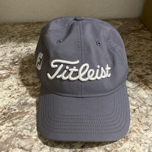 Grey Titleist golf cap